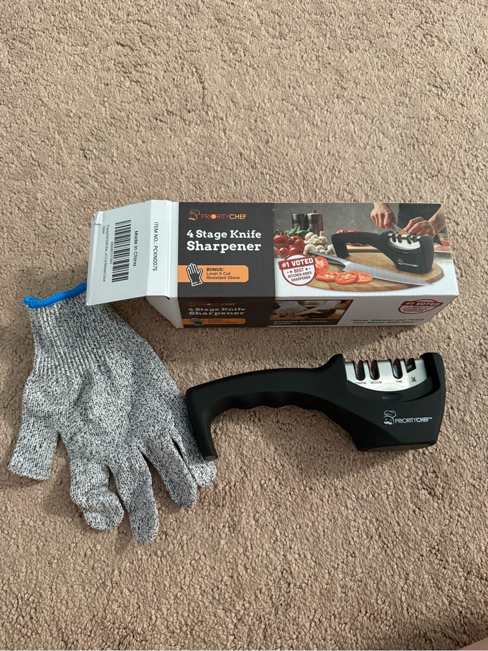 PriorityChef | Kitchen Knife and Scissors Sharpener with Glove | Black - Picture 3 of 7
